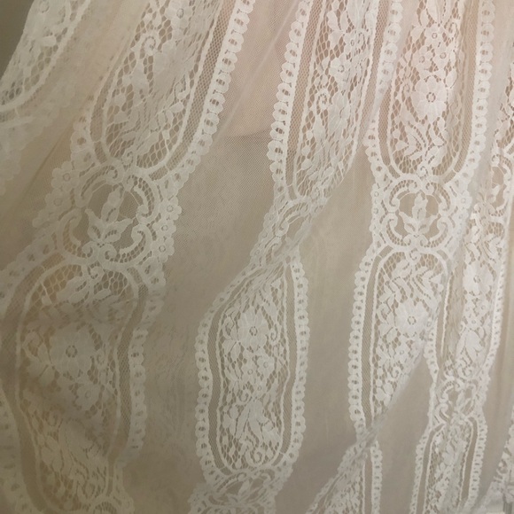 Baltic Born Caroline Lace Off Shoulder White Maxi Dress Size M NWT - Picture 4 of 9